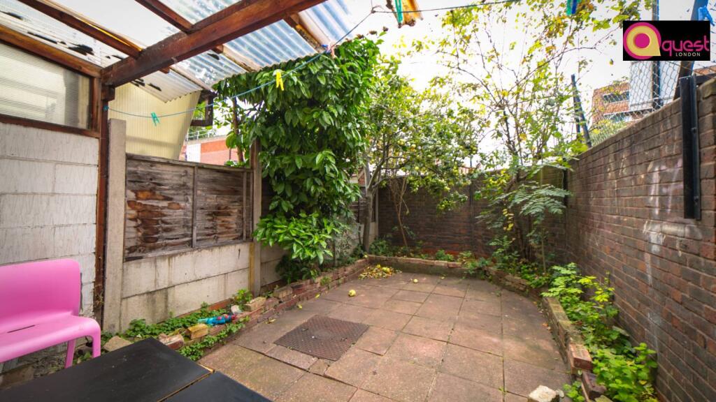 4 bedroom terraced house for rent