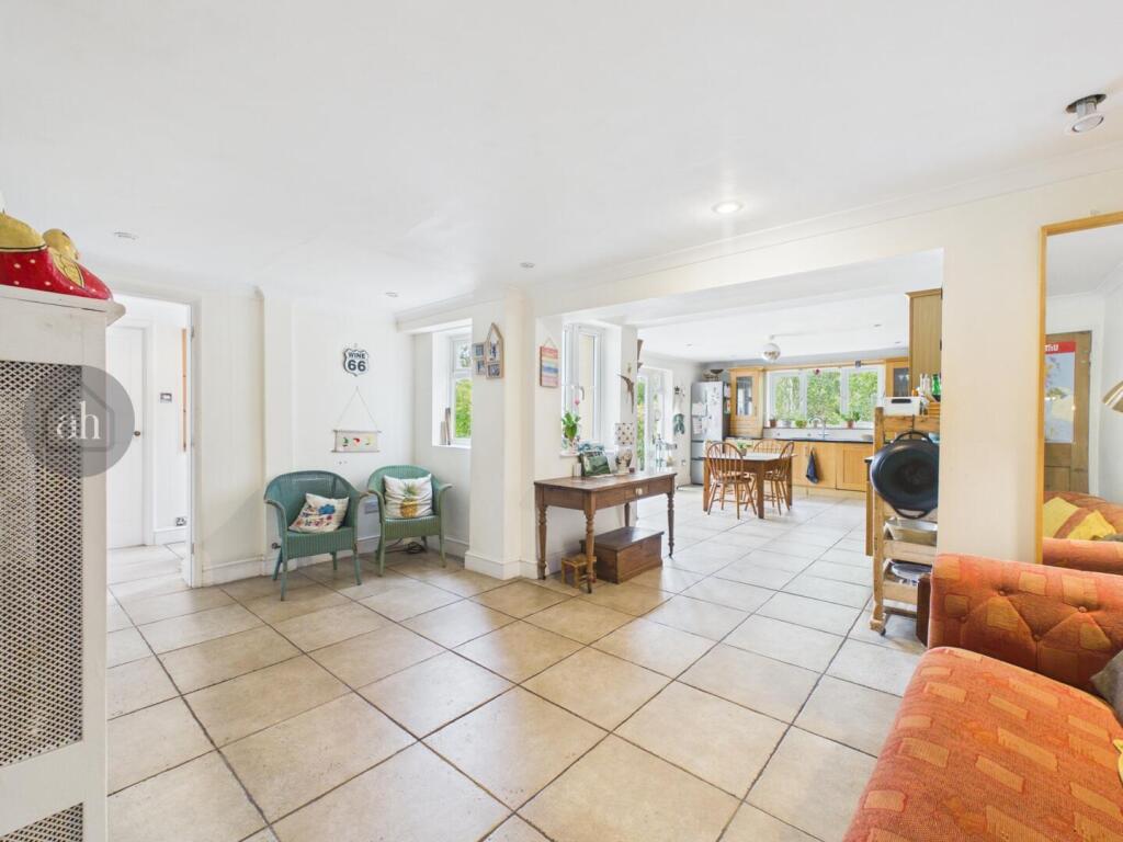 Daisy Green, Great Ashfield, photo 4