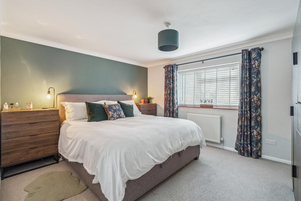 House in Latimer, Little Chalfont - More