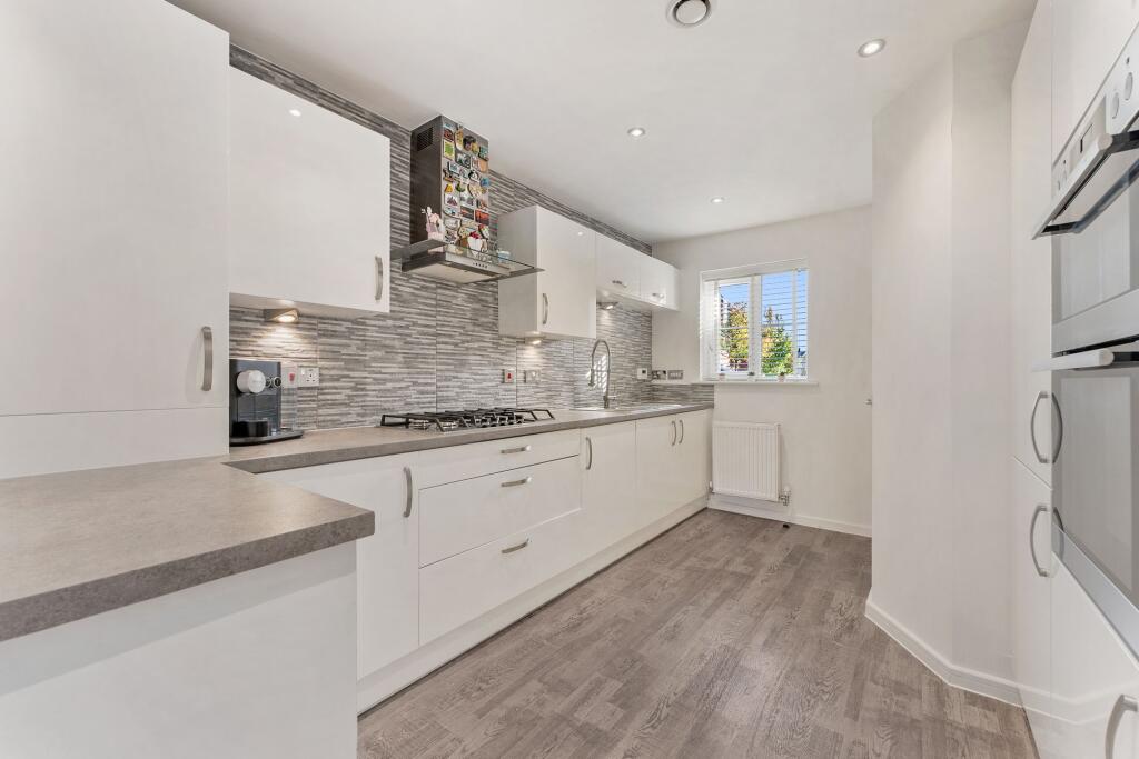 House in Knowsley, Halewood - More