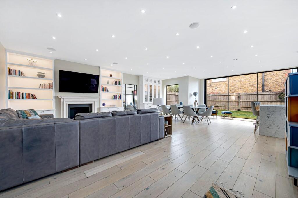 Property photo 8