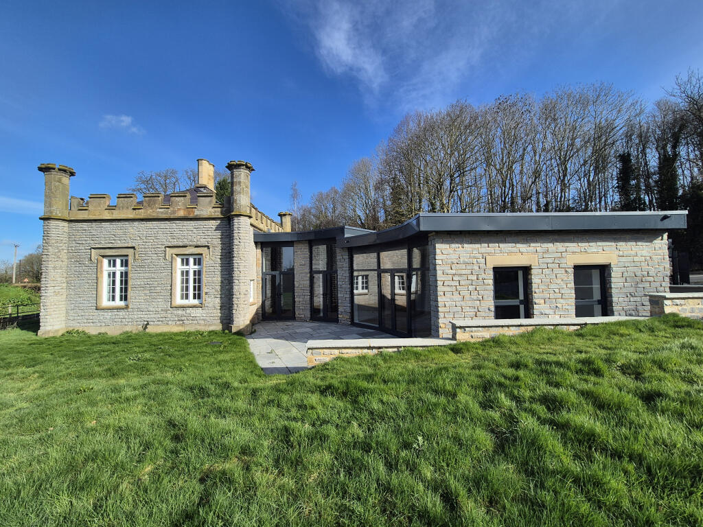 Main image of property: The Lodge, Severn Stoke Bank, Severn Stoke, Worcester, Worcestershire, WR8