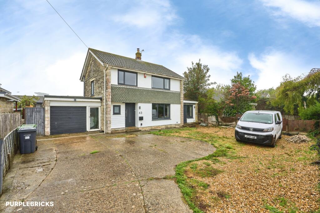 Wellington Road, Carisbrooke, Newport, PO30 photo 3