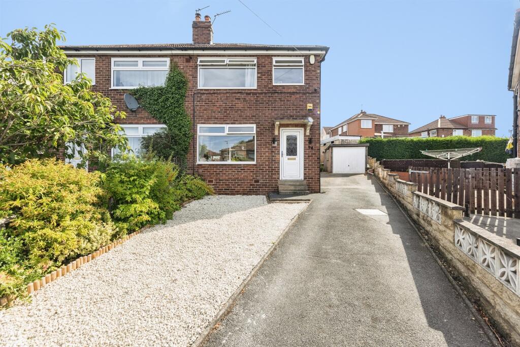 Main image of property: Graham Walk, Gildersome, Leeds
