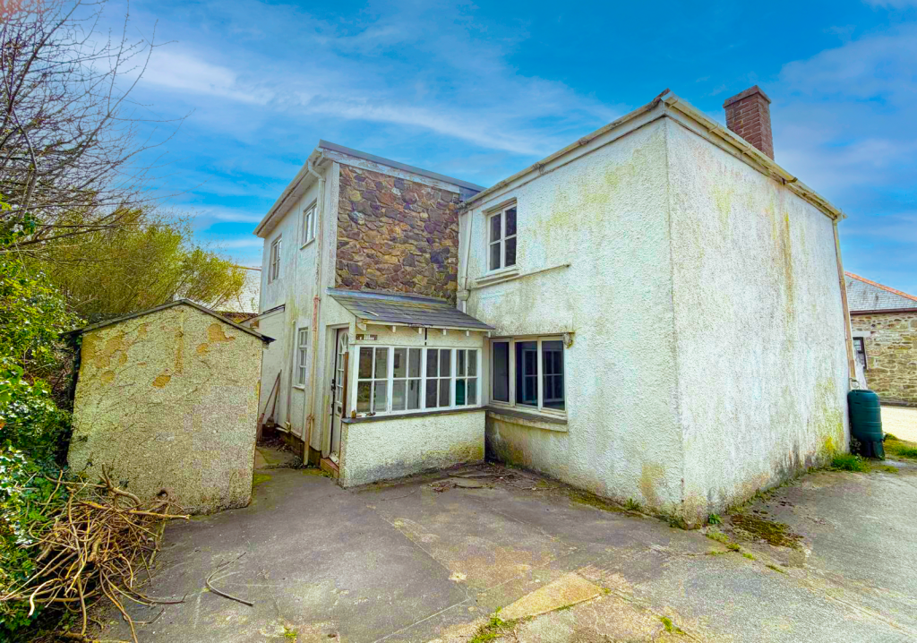 Main image of property: Lower Crane Farm Cottage, Crane, Camborne, Cornwall TR14 7PX