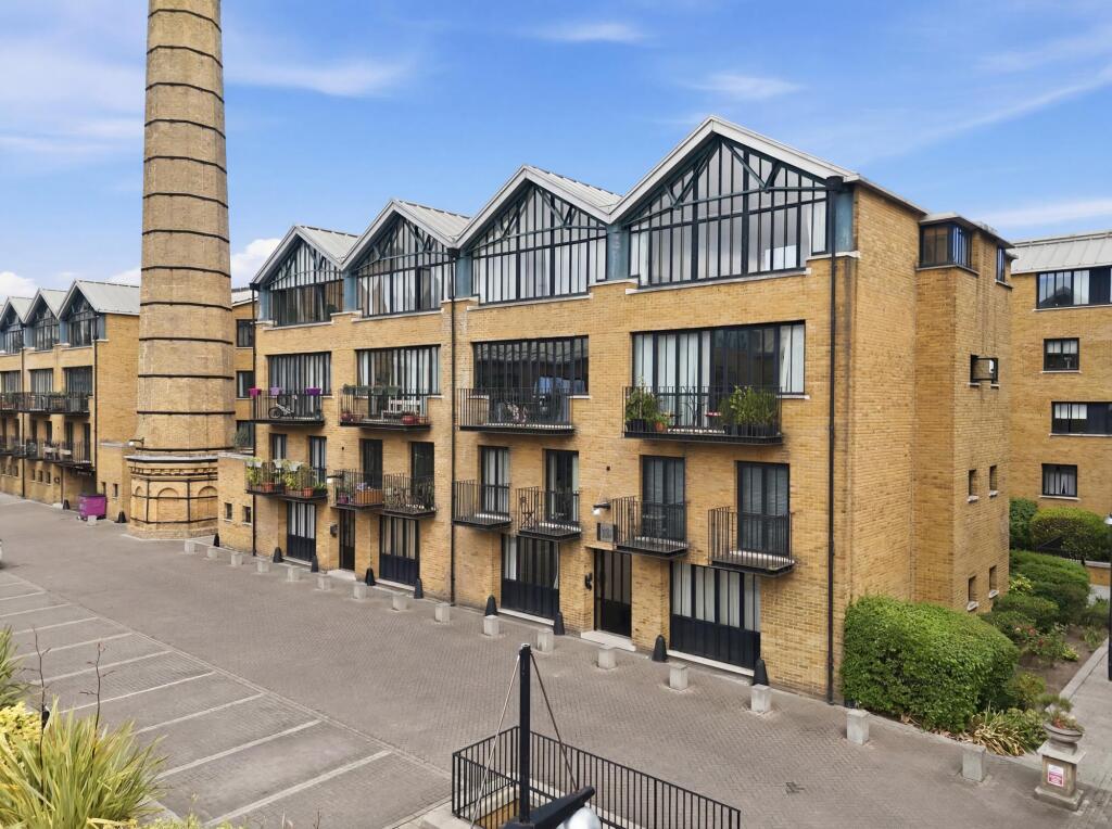 Main image of property: Beacon House, Burrells Wharf, Canary Wharf, E14