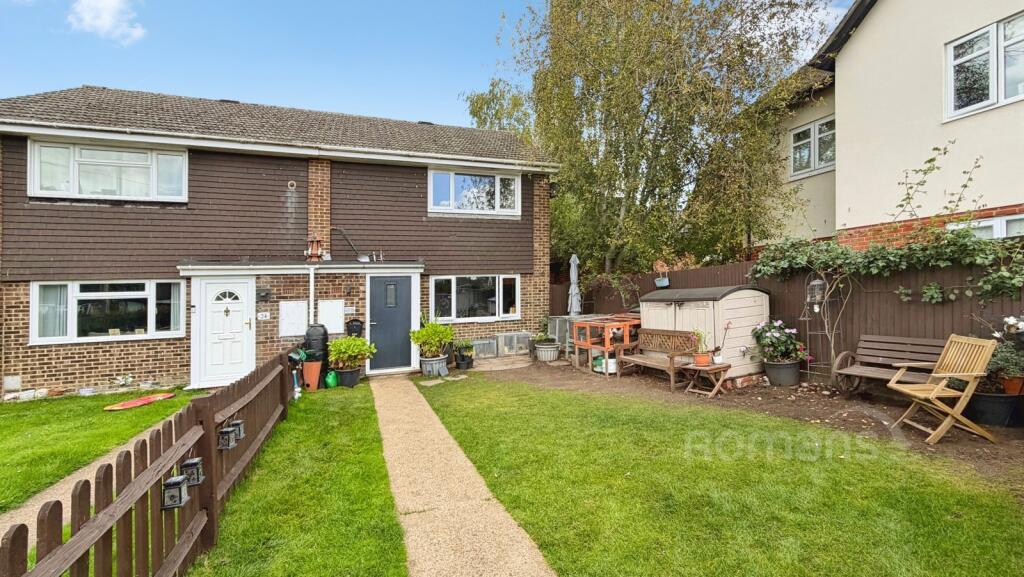 3-bed terraced on Chester Way, Tongham, Farnham, £340,000