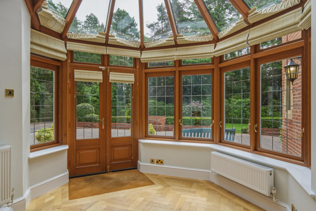 House in Birmingham, Sutton Coldfield - More