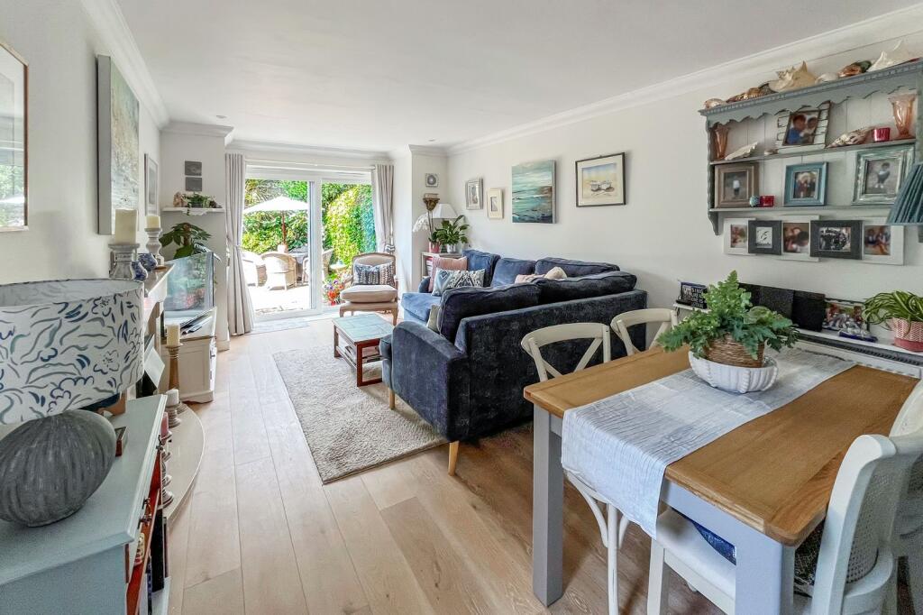 Sea Road, East Preston, Littlehampton, West Sussex - View 4