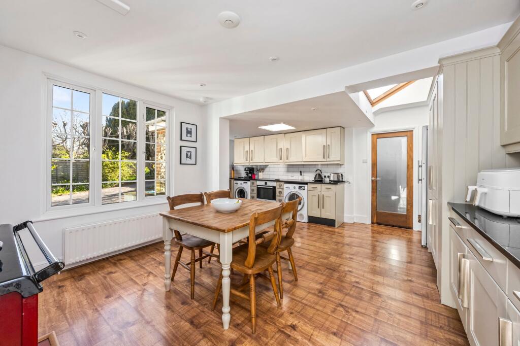 Jarvis Lane, Steyning, BN44 photo 3