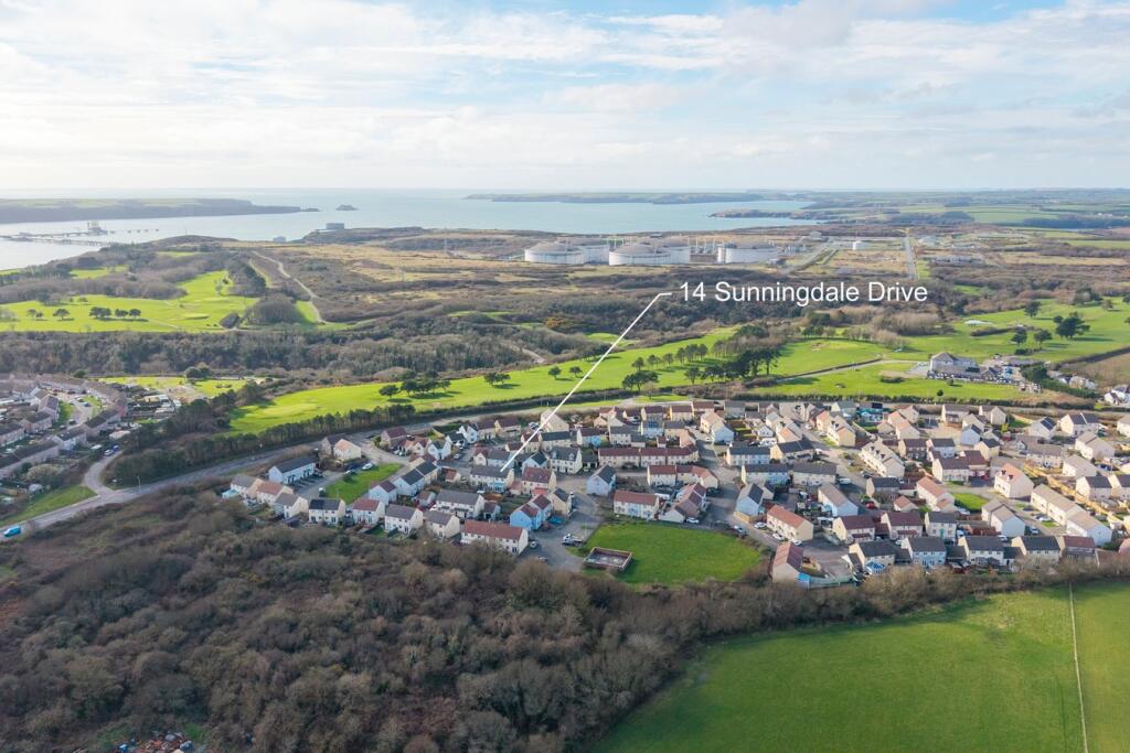 Sunningdale Drive, Hubberston, Milford Haven, SA73 photo 2