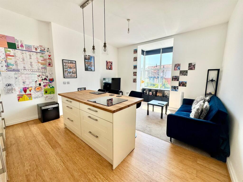 Apartment in Teignbridge, Teignmouth - View 5
