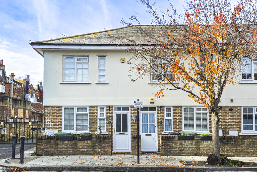 House in London - View 2