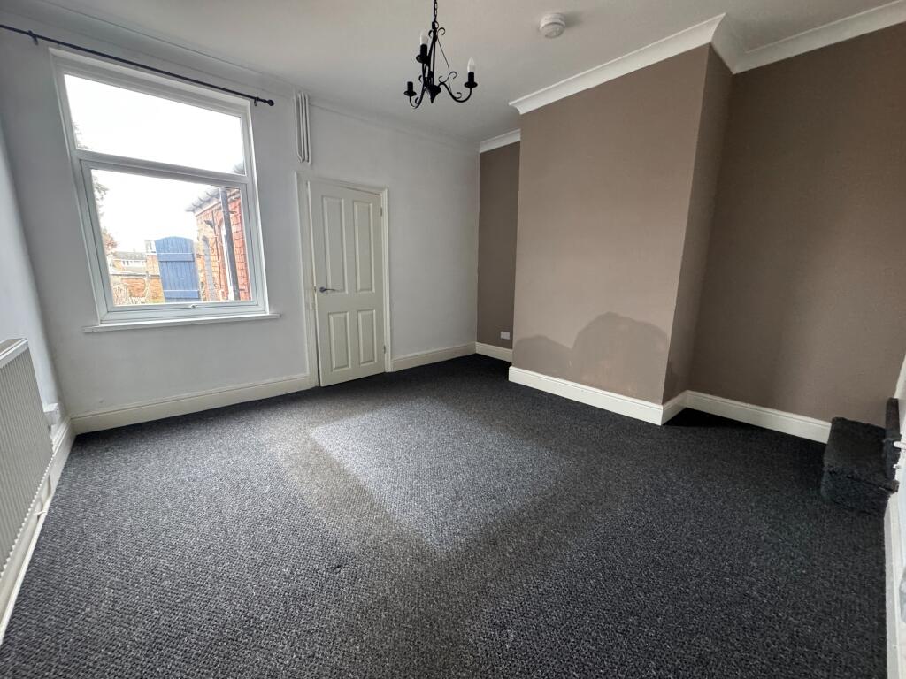 Oversetts Road, Newhall, Swadlincote, Derbyshire, DE11 photo 3