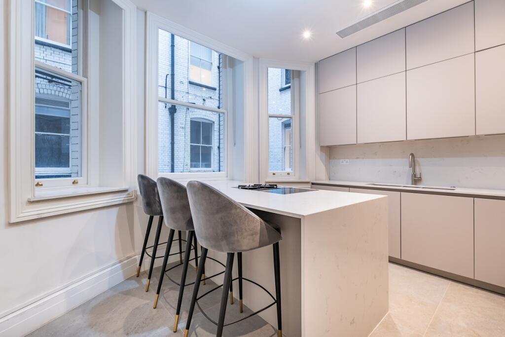 4 bedroom flat for rent