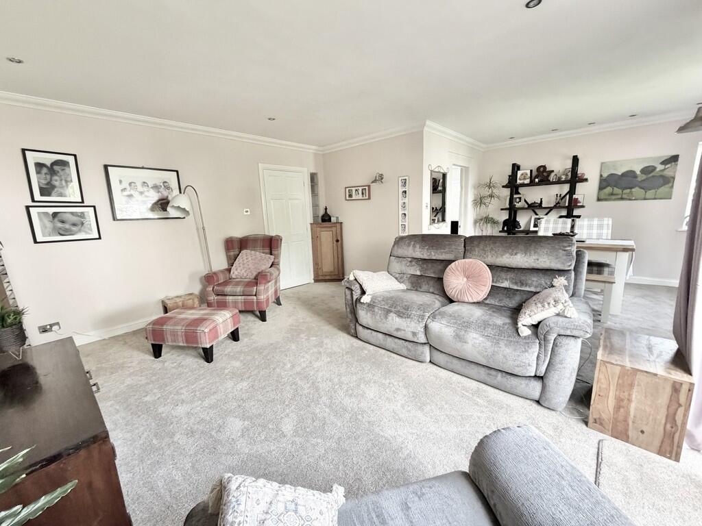 Sturt Road, Frimley Green photo 4