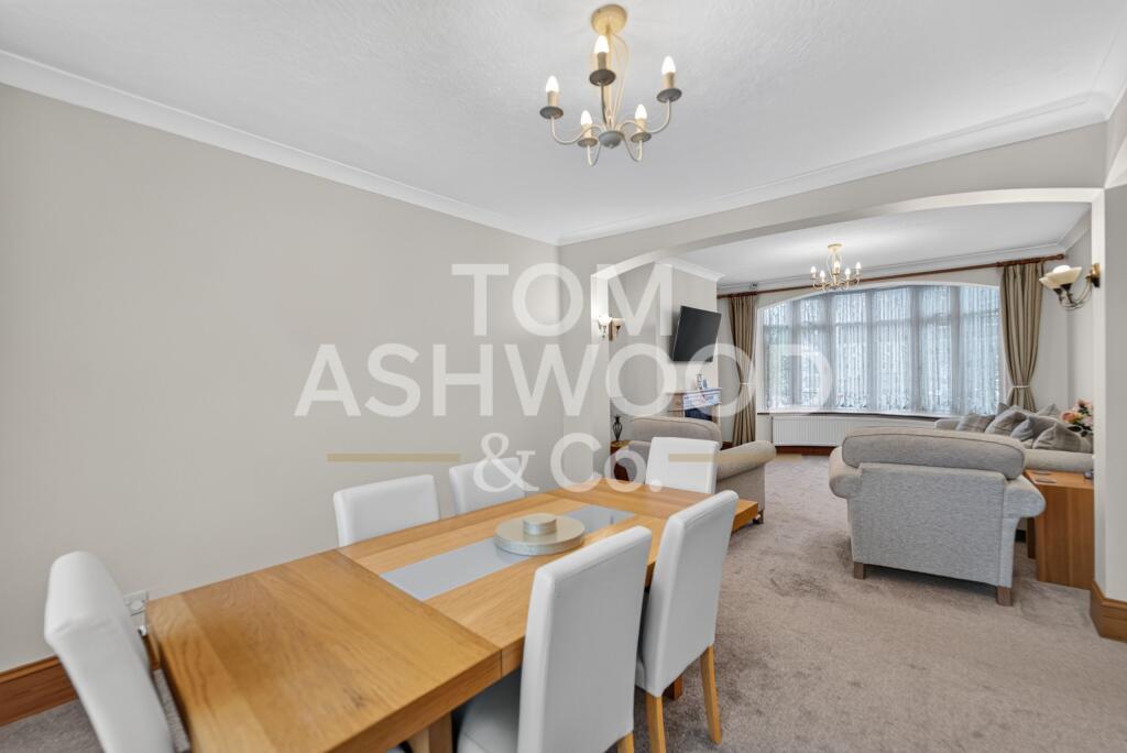 Malvern Drive, Ilford, IG3 photo 2