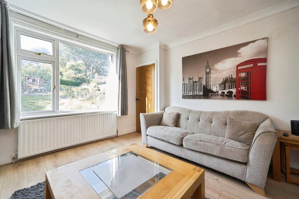 House in Bradford, Keighley - View 2