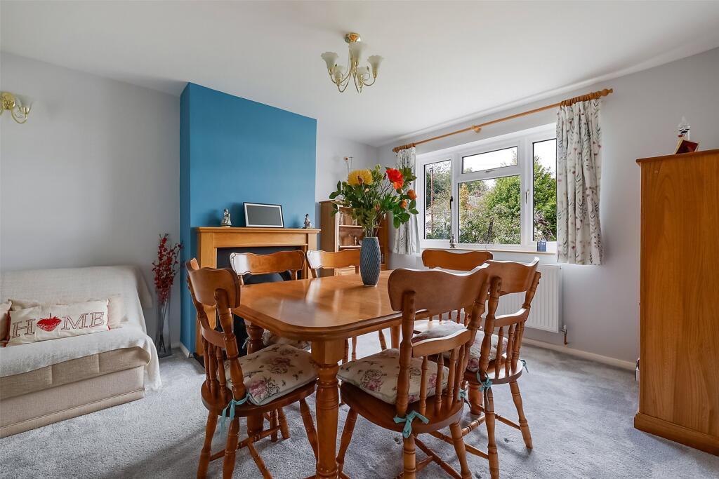 House in Reigate and Banstead, Merstham - View 5