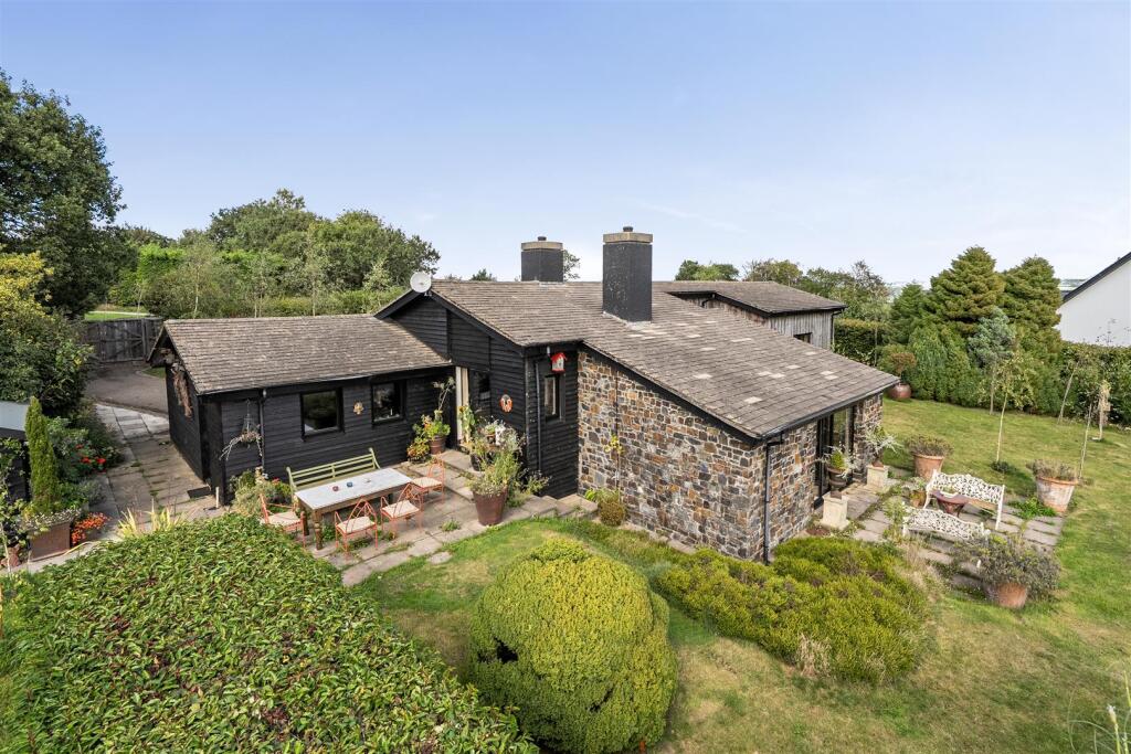 House in North Devon, Burrington - View 2