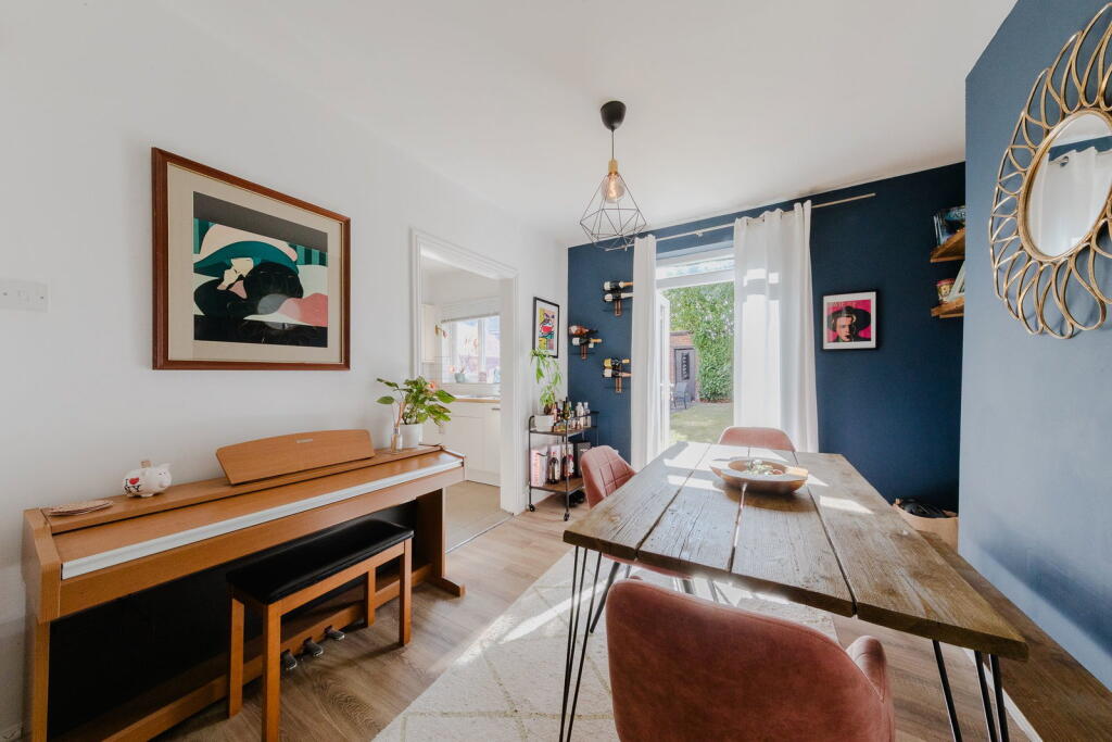 House in Milton Keynes, New Bradwell - View 5