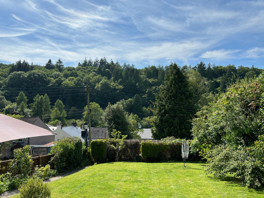 10 Tramway Road, Ruspidge, Gloucestershire, GL14 3AY photo 3