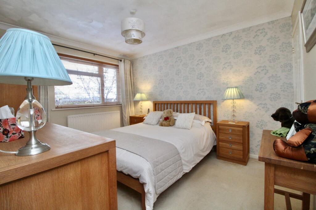 Ashley Lane, Hordle, Lymington, SO41 photo 3