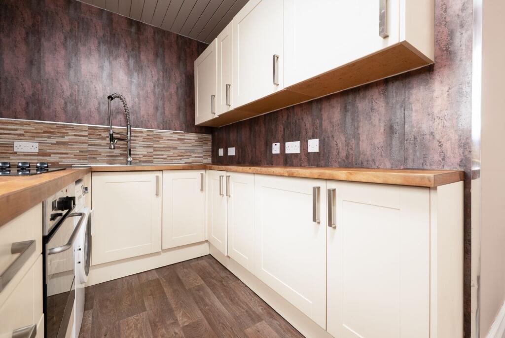 Apartment in Paisley - View 5