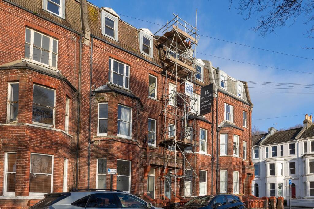 4-bed flat on College Terrace, Brighton, BN2, £335,000