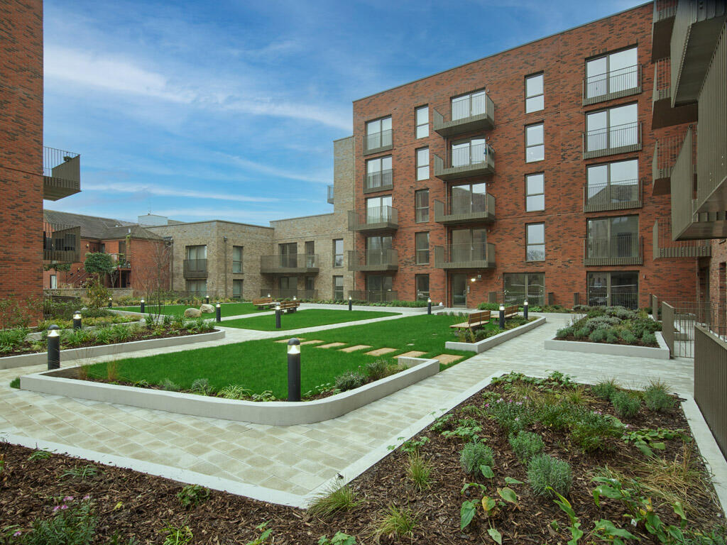 Main image of property: Maidenhead,
Berkshire,
SL6 8LT