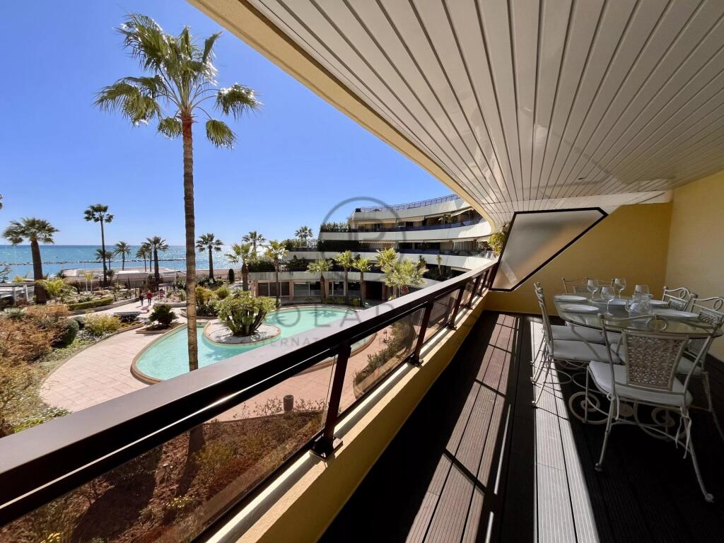 Main image of property: Provence-Alps-Cote d`Azur, Alpes-Maritimes, St-Laurent-du-Var