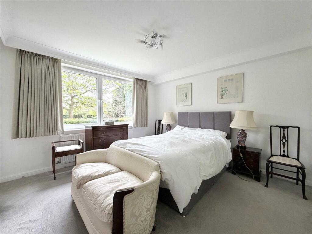 Apartment in Bournemouth - More