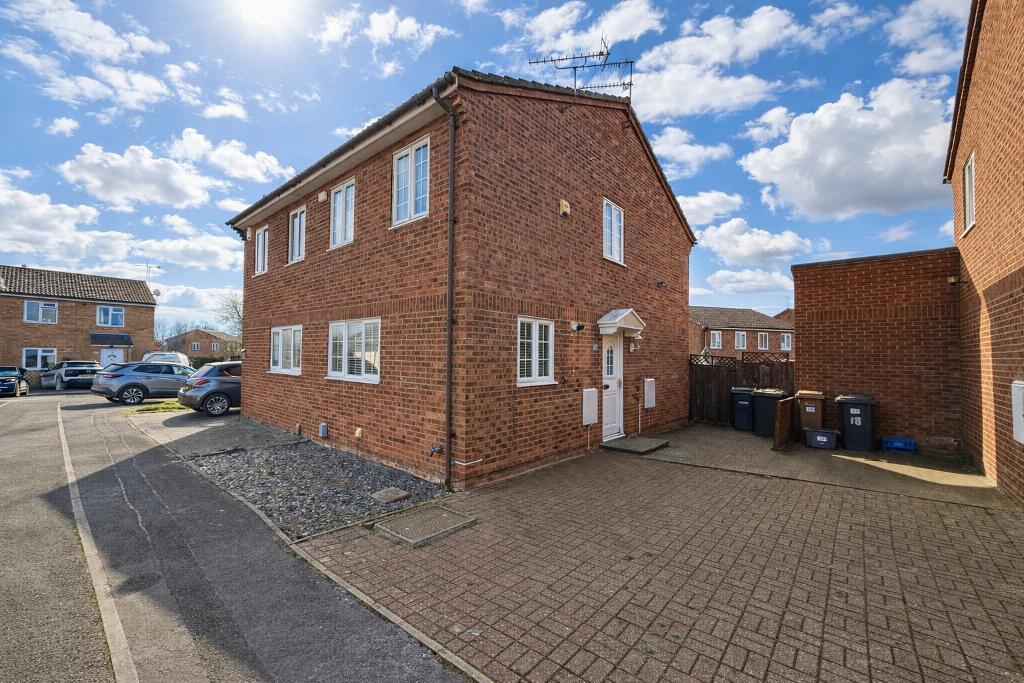 Main image of property: Tanfield Green, Wigmore, Luton, Bedfordshire, LU2 9UE