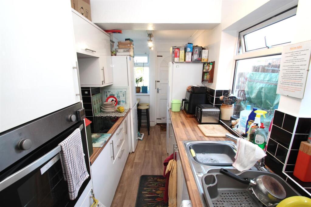 House in Rushden, North Northamptonshire - View 5