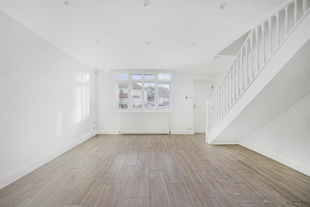 House in London, Redbridge - View 4