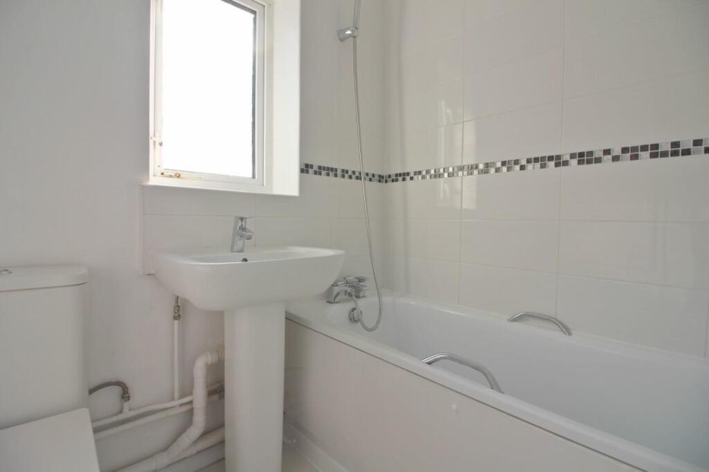 Apartment in London, Hayes - View 2