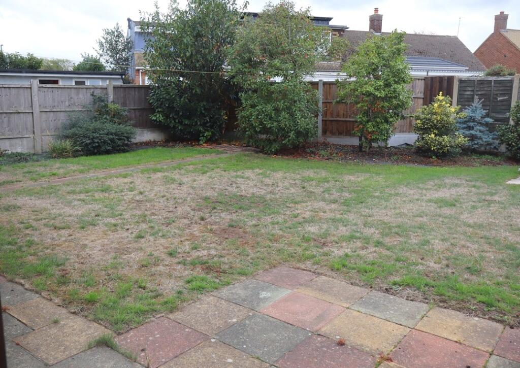House in Chadwell St Mary, Orsett Heath, Little Thurrock - View 3