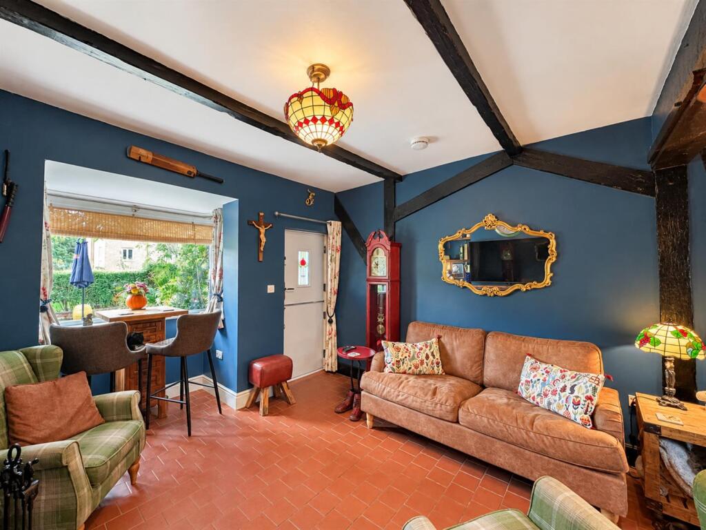 House in Staffordshire Moorlands, Cheddleton - More