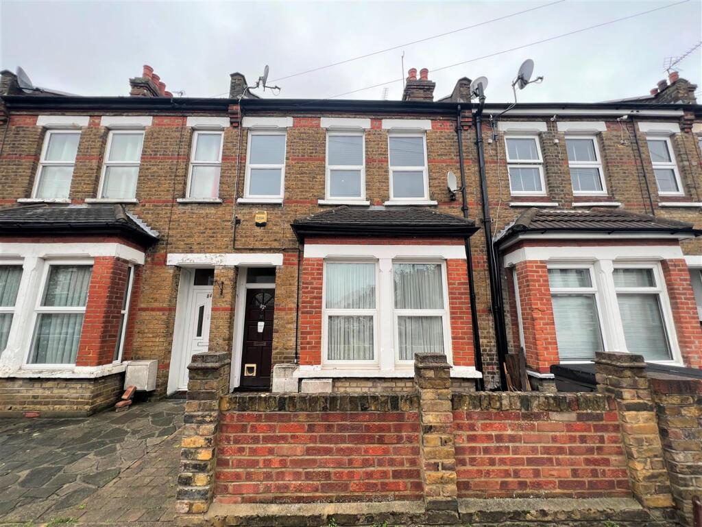 Main image of property: Salisbury Avenue, Westcliff-On-Sea
