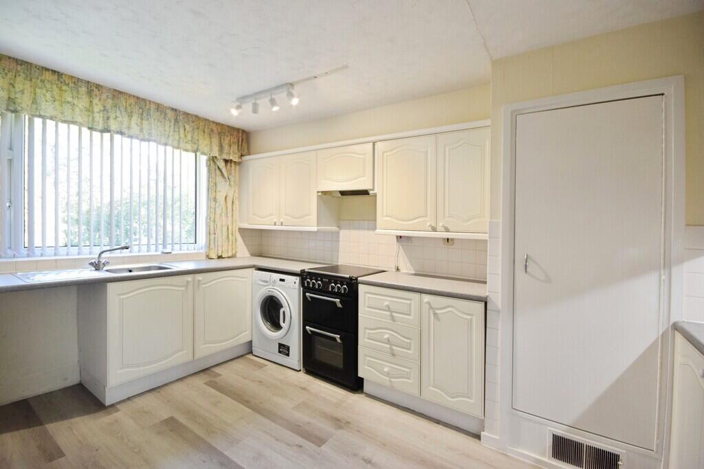 White Falcon Court, Solihull photo 4