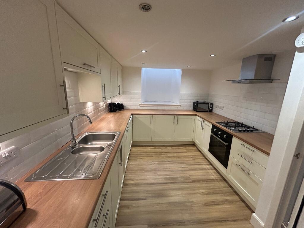 Apartment in Edinburgh - View 5