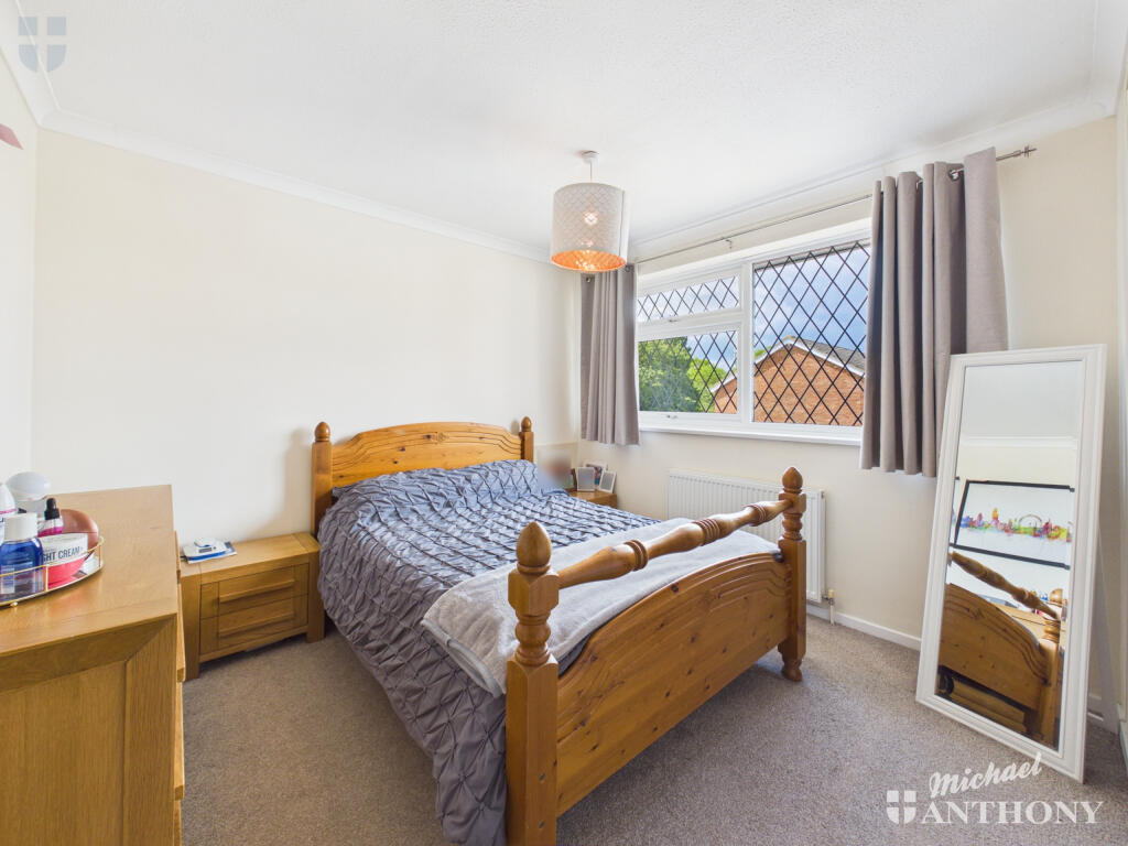 House in Aylesbury, Walton Court - View 5