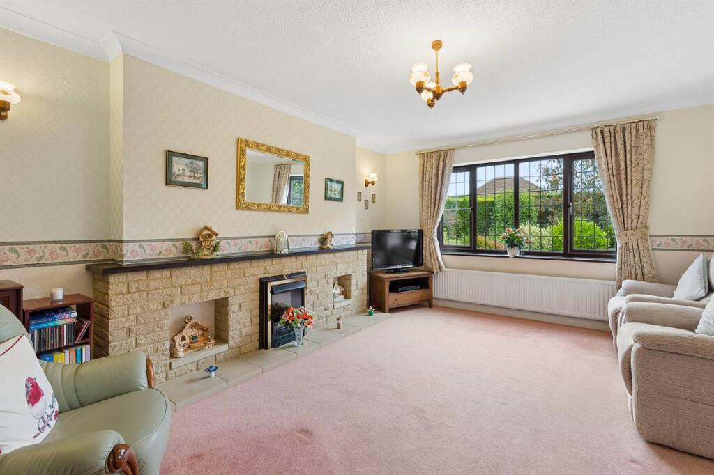 House in Canterbury - More