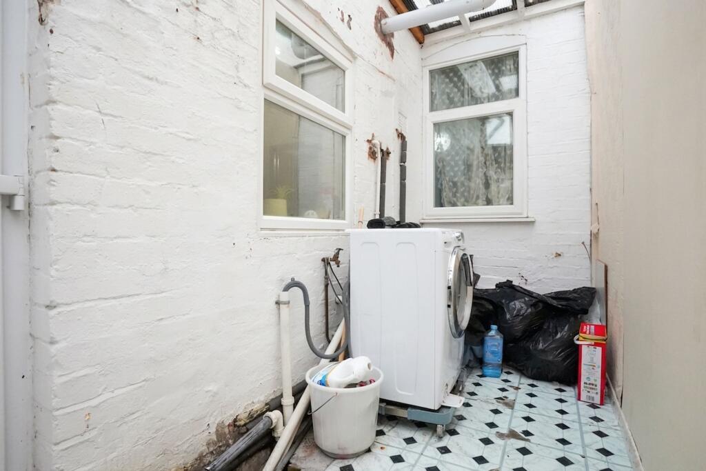 Additional image 6 of Solihull Road, Sparkhill, B11