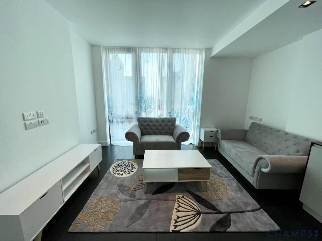 Apartment in London - More