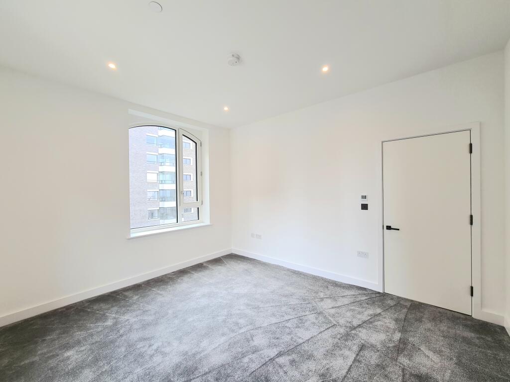 New Tannery Way	, London photo 3