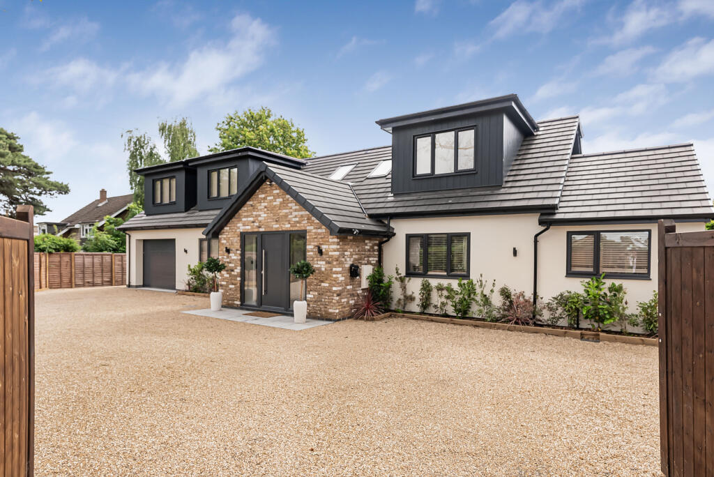 4-bed detached on Church Lane, Broxbourne, EN10, £1,650,000