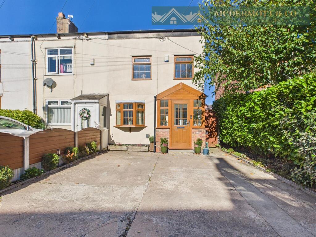 3-bed terraced on Medlock Road, Woodhouses Village, Failsworth, £275,000