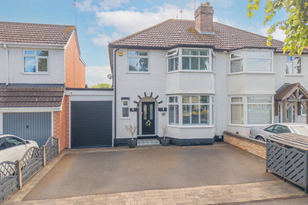 Main image of property: Stanway Road, Shirley, Solihull, B90 3JE