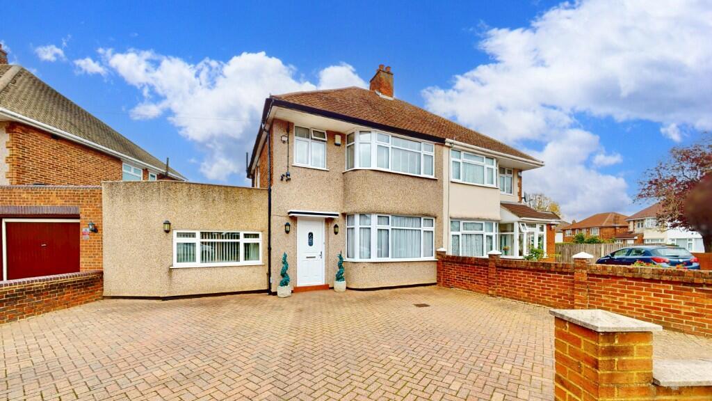 Main image of property: Gledwood Gardens, Hayes, Middlesex, UB4